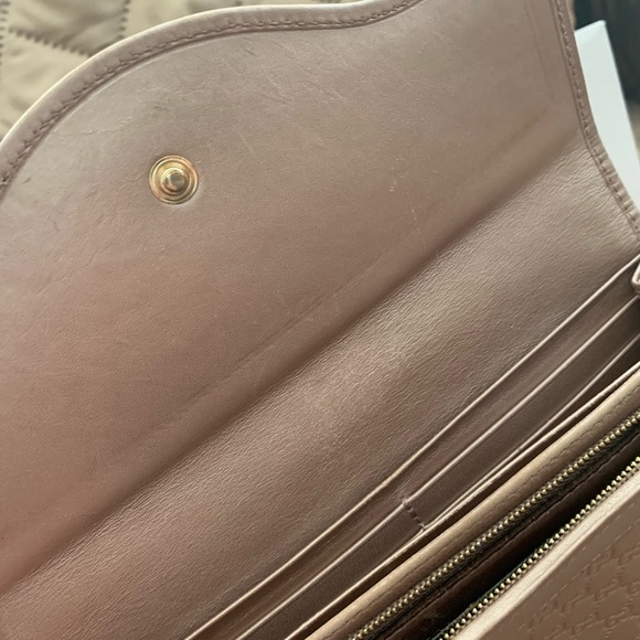Gucci wallet SOLD - Picture 8 of 11